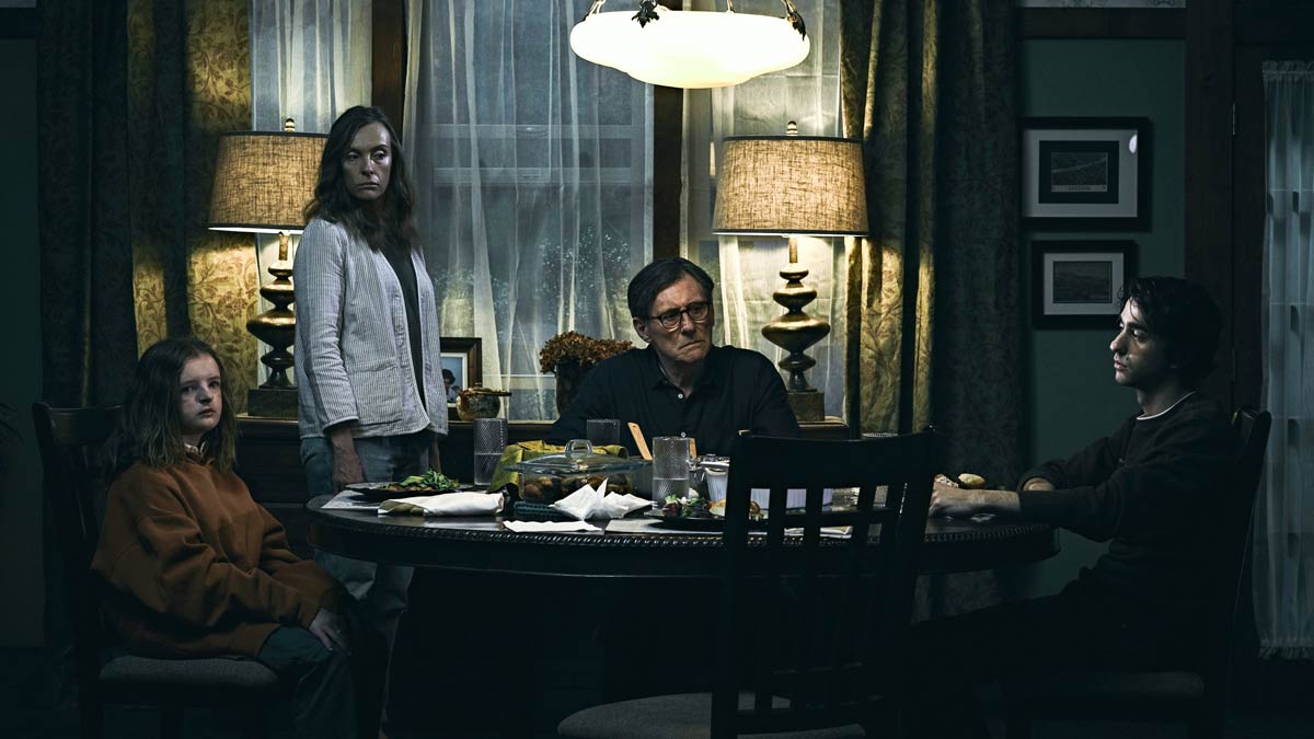 دانلود فیلم Hereditary 2018 ( موروثی ۲۰۱۸ ) با زیرنویس فارسی چسبیده