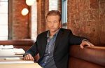 Dallas Roberts